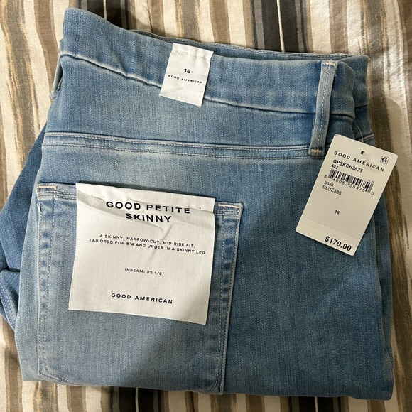 Good American Good Petite Distressed Hem Skinny Jeans - Size 18 - Blue386 - Picture 2 of 3